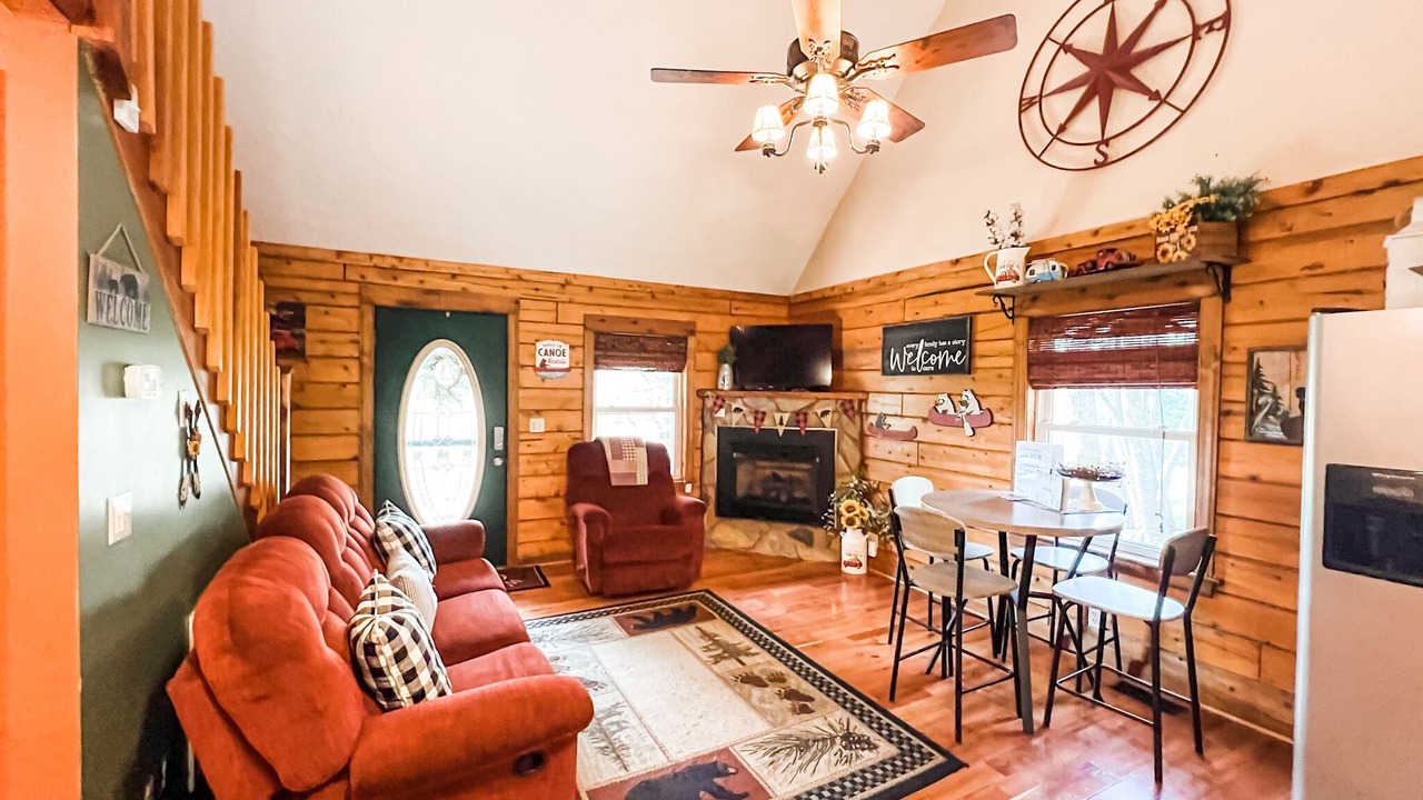 Photo of Livingroom in Piper Gap