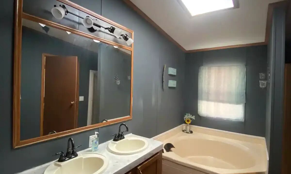 Photo of Bathroom in Vansant