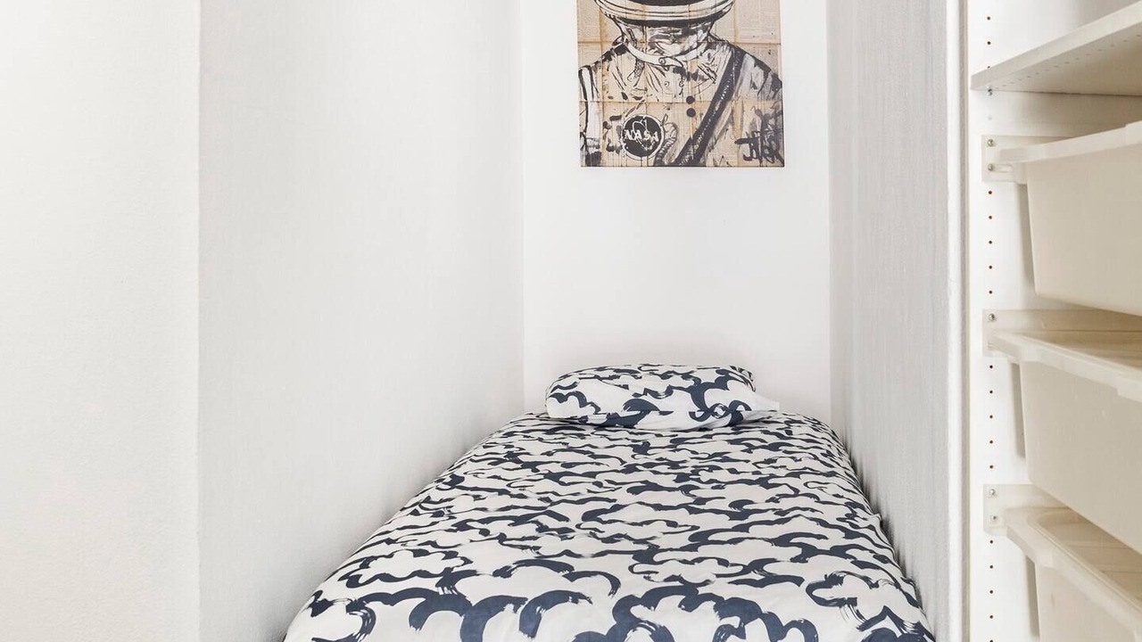 Photo of Bedroom in Linda-a-Velha