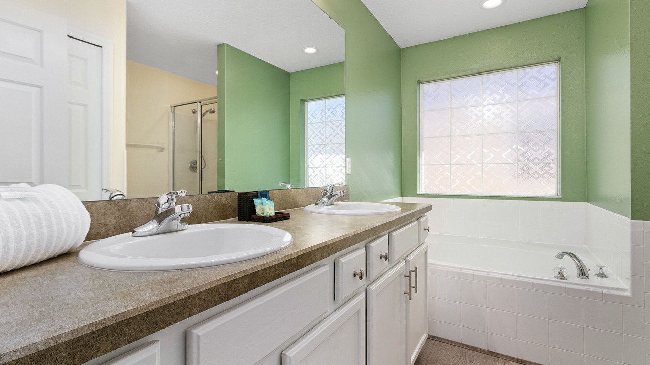 Photo of Bathroom in Thousand Oaks