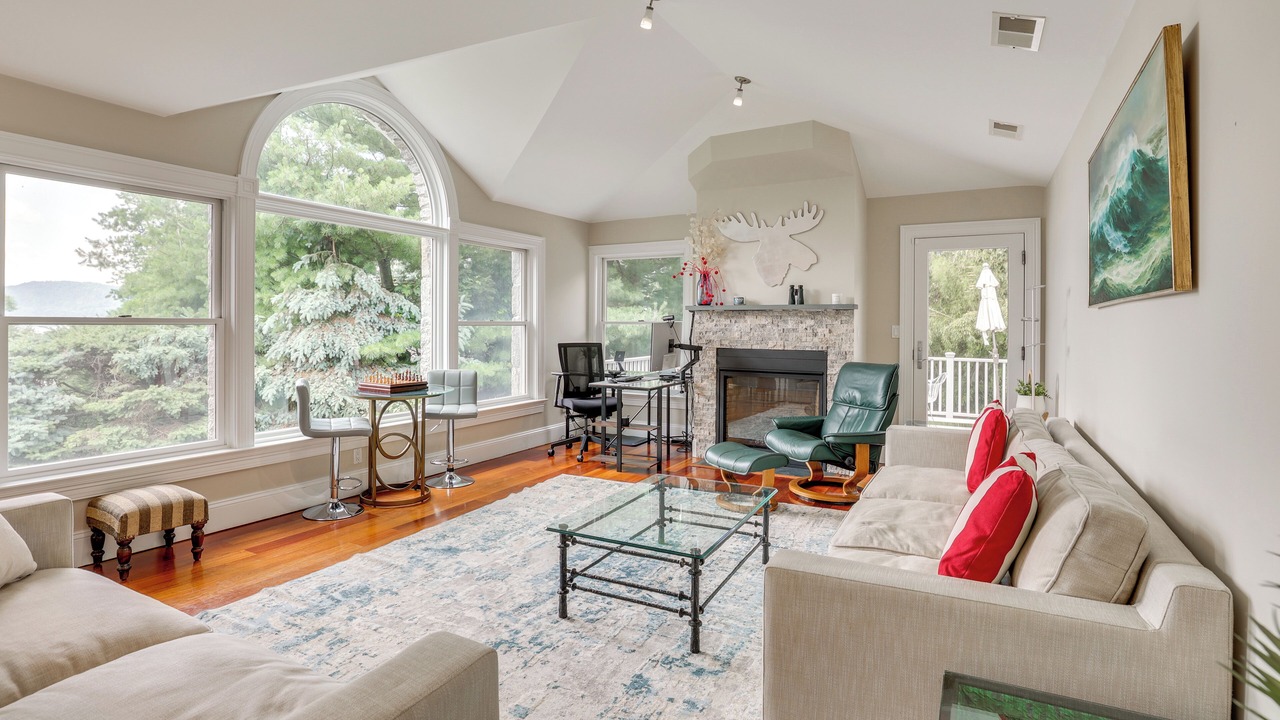 Photo of Bedroom in Briarcliff Manor