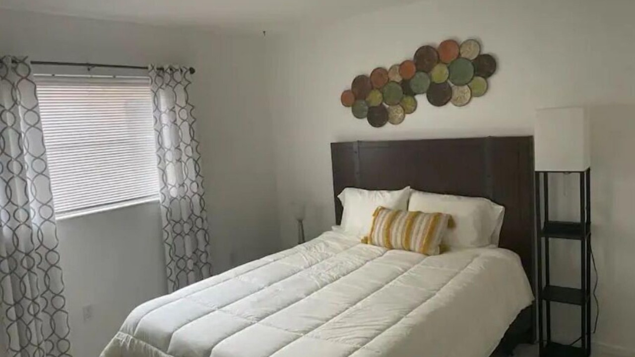 Photo of Bedroom in Sunrise
