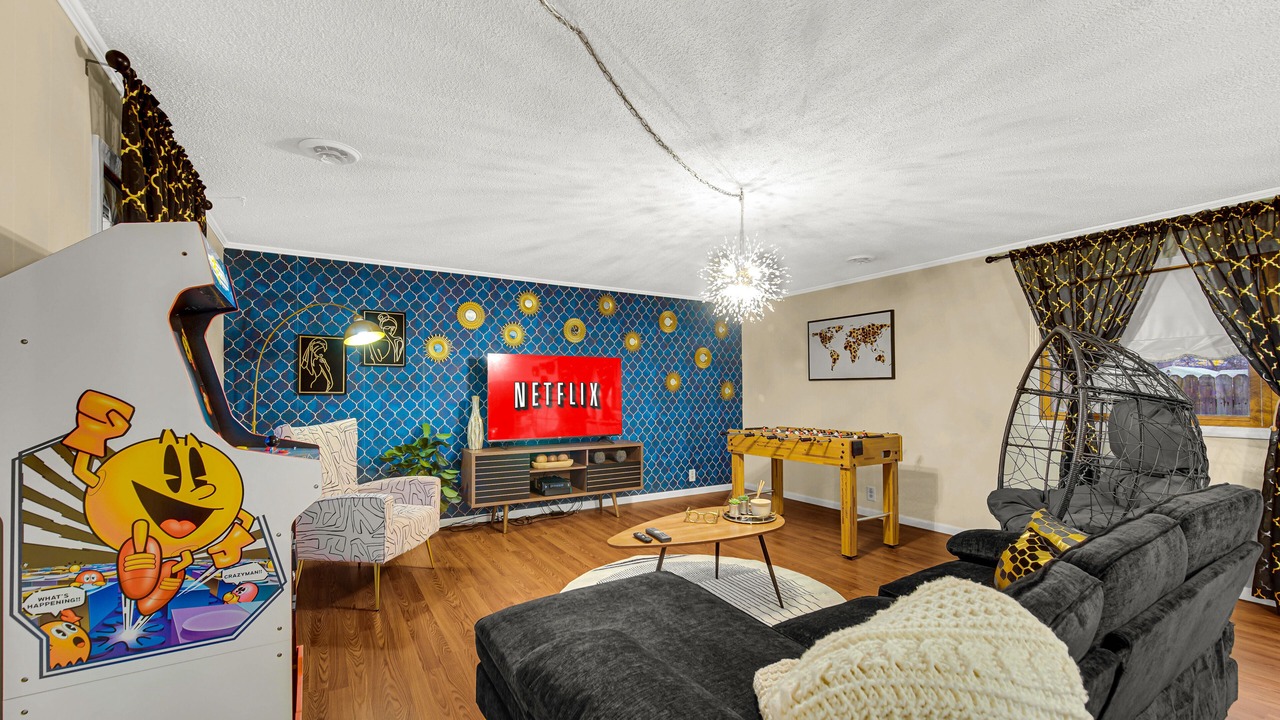Photo of Livingroom in Michigan City