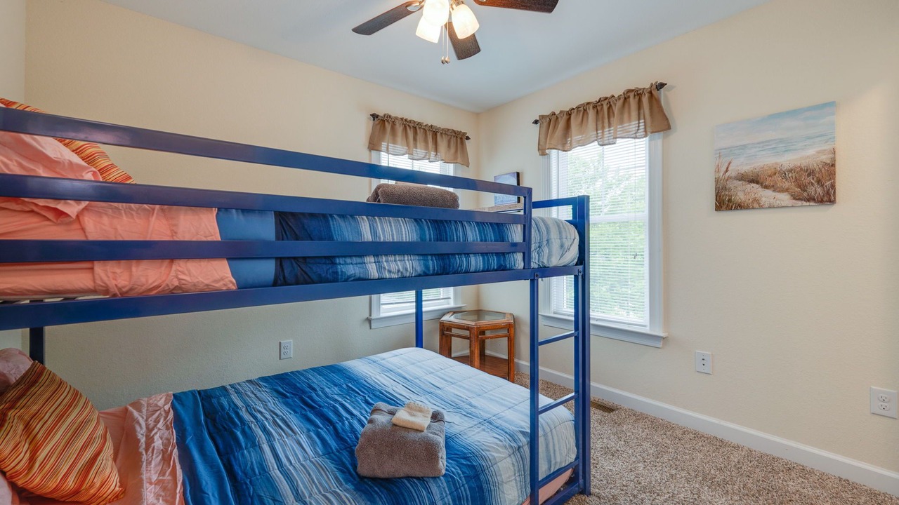 Photo of Bedroom in Buckroe Beach