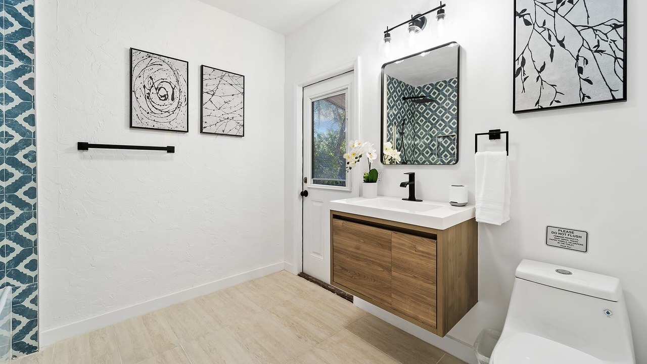 Photo of Bathroom in Davie