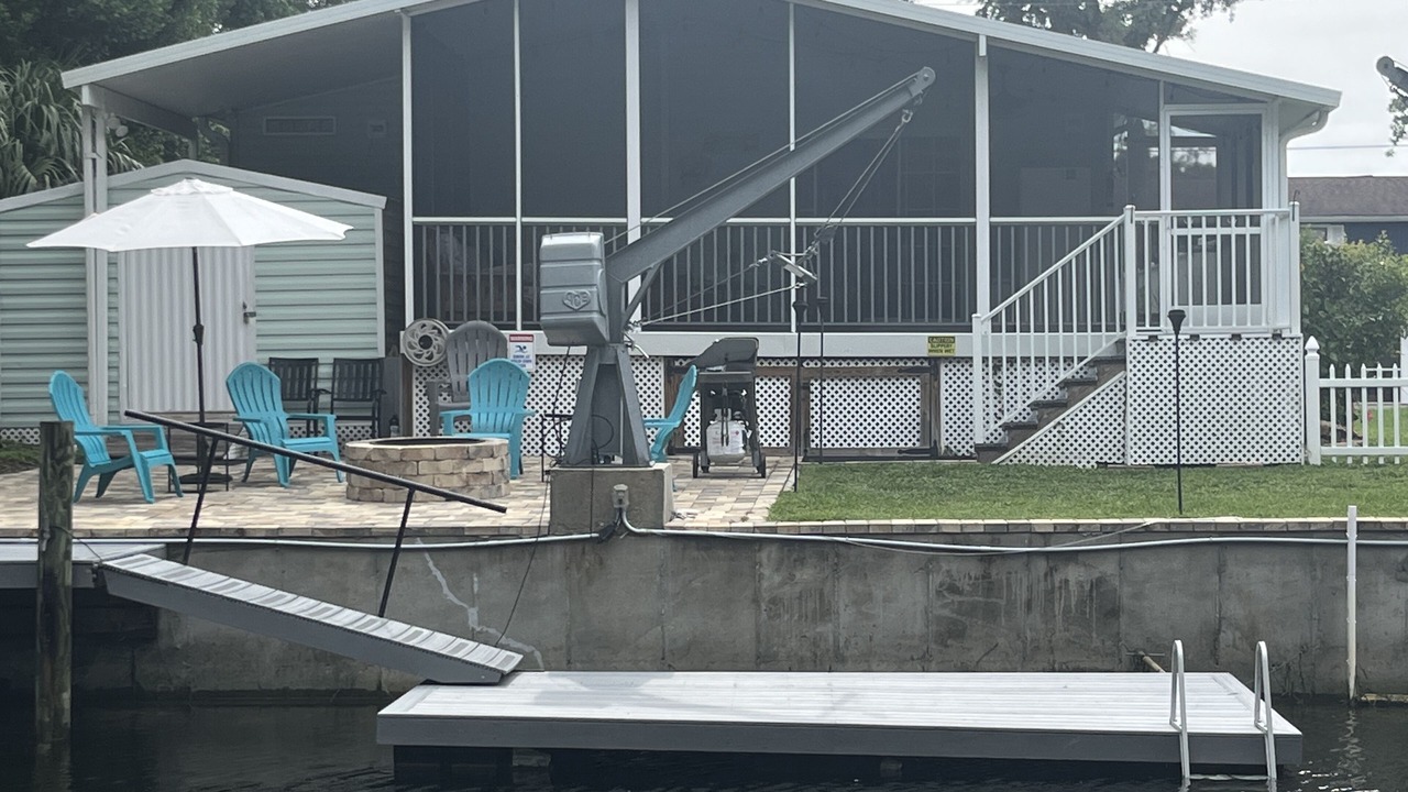 Photo of Outdoor in Weeki Wachee Gardens