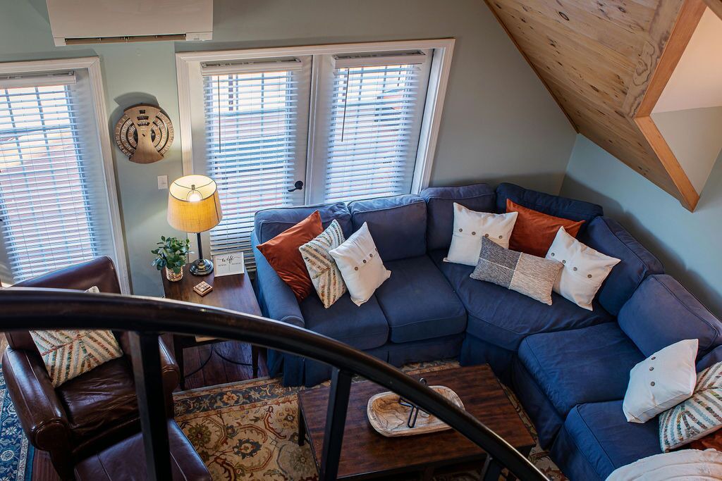 Photo of Livingroom in Jaffrey