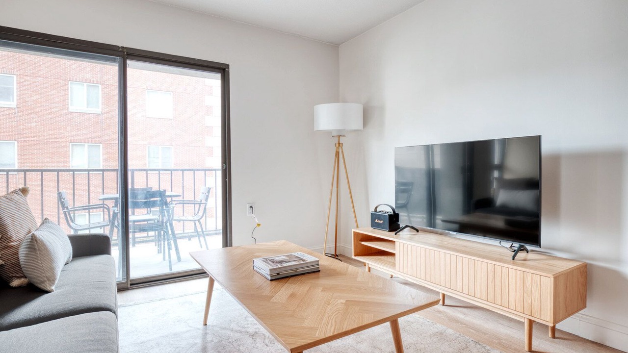 Photo of Livingroom in Allston