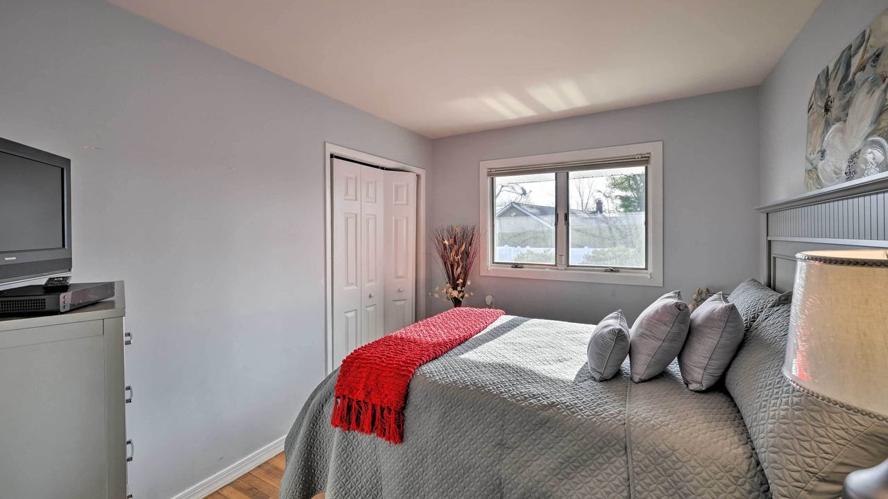 Photo of Bedroom in Commack