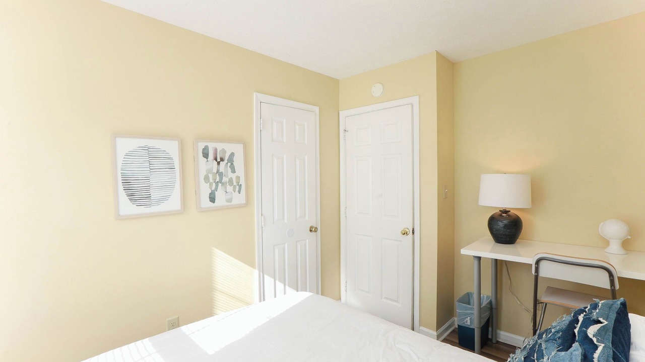 Photo of Bedroom in North Newport News