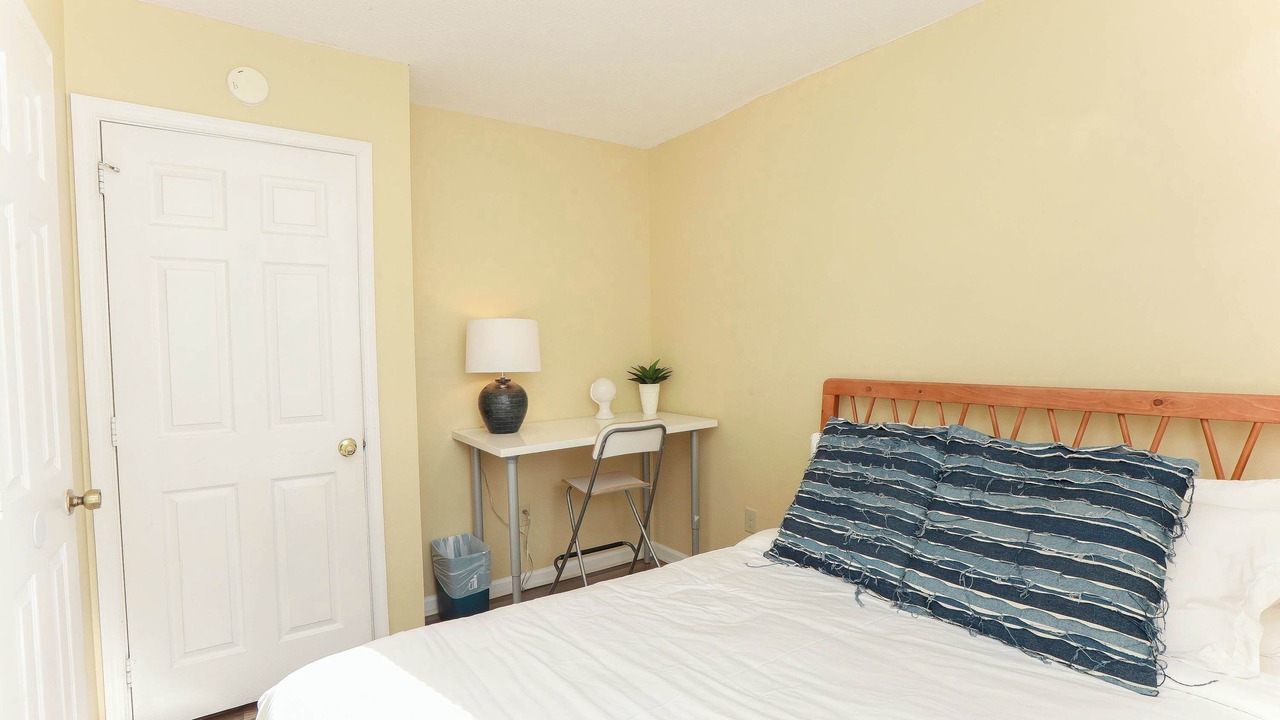 Photo of Bedroom in North Newport News
