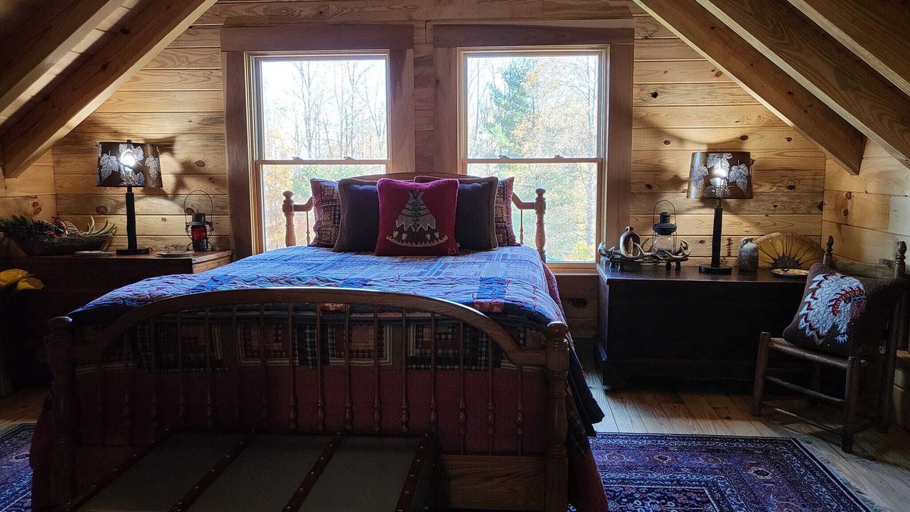 Photo of Bedroom in Austinville