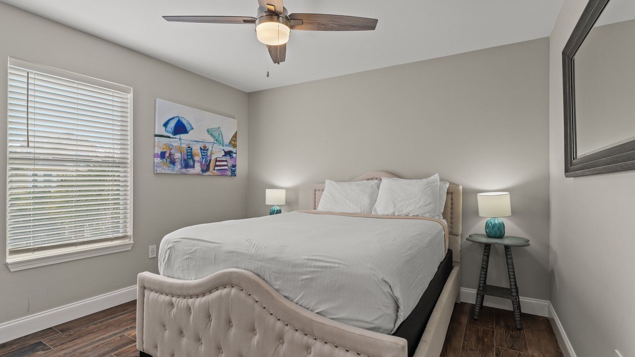 Photo of Bedroom in Crystal Shores
