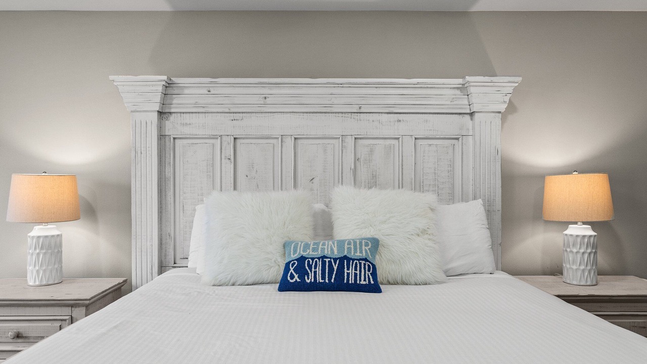 Photo of Bedroom in Crystal Shores