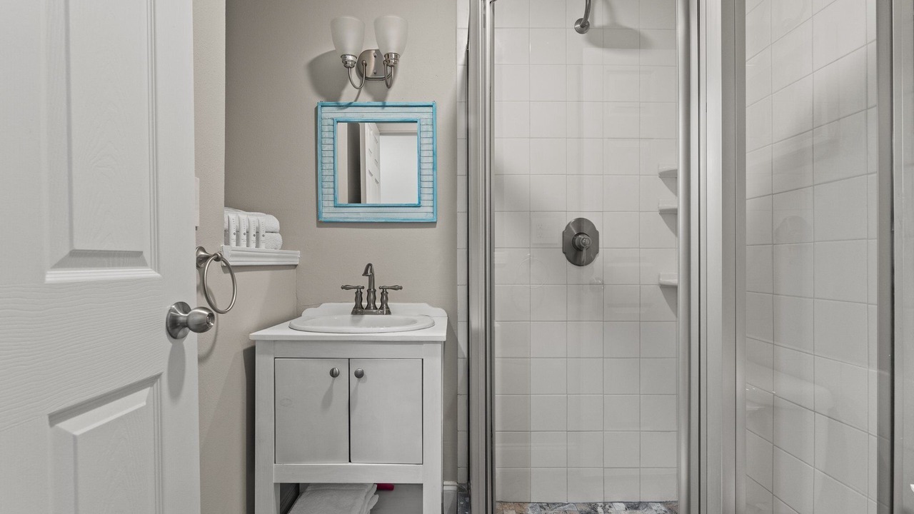 Photo of Bathroom in Crystal Shores