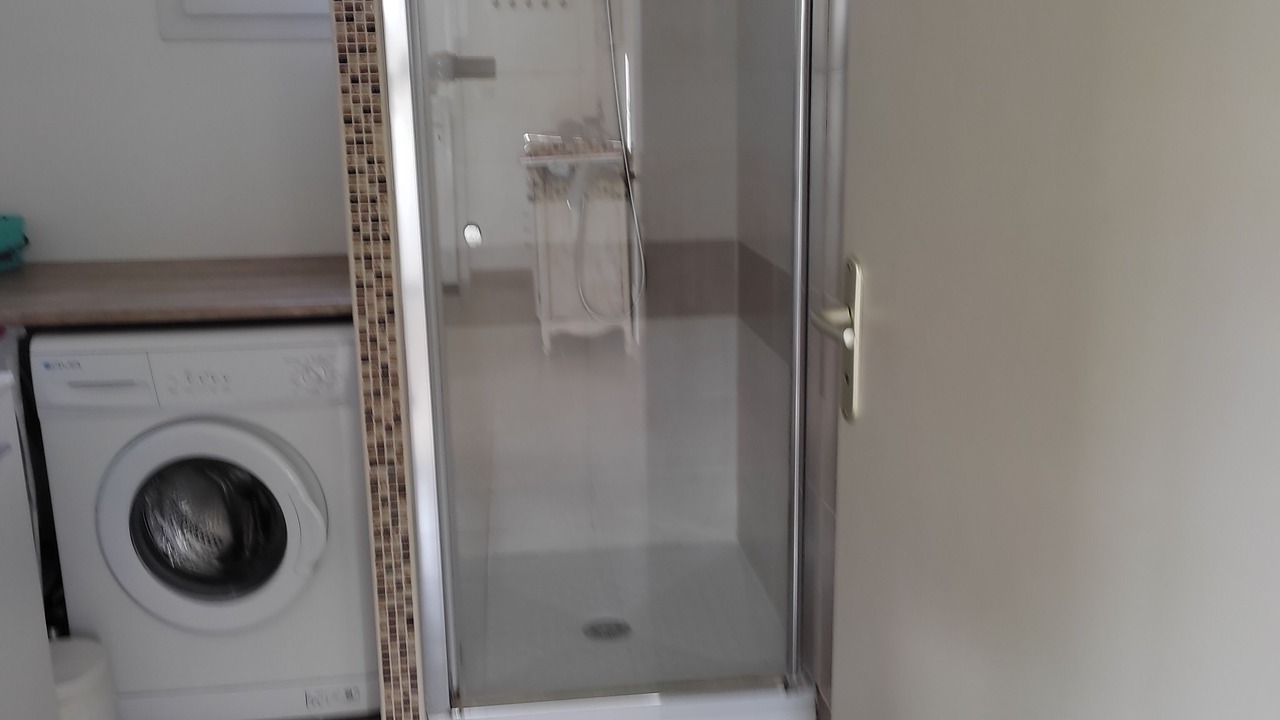 Photo of Bathroom in Pleherel-Plage-Vieux-Bourg