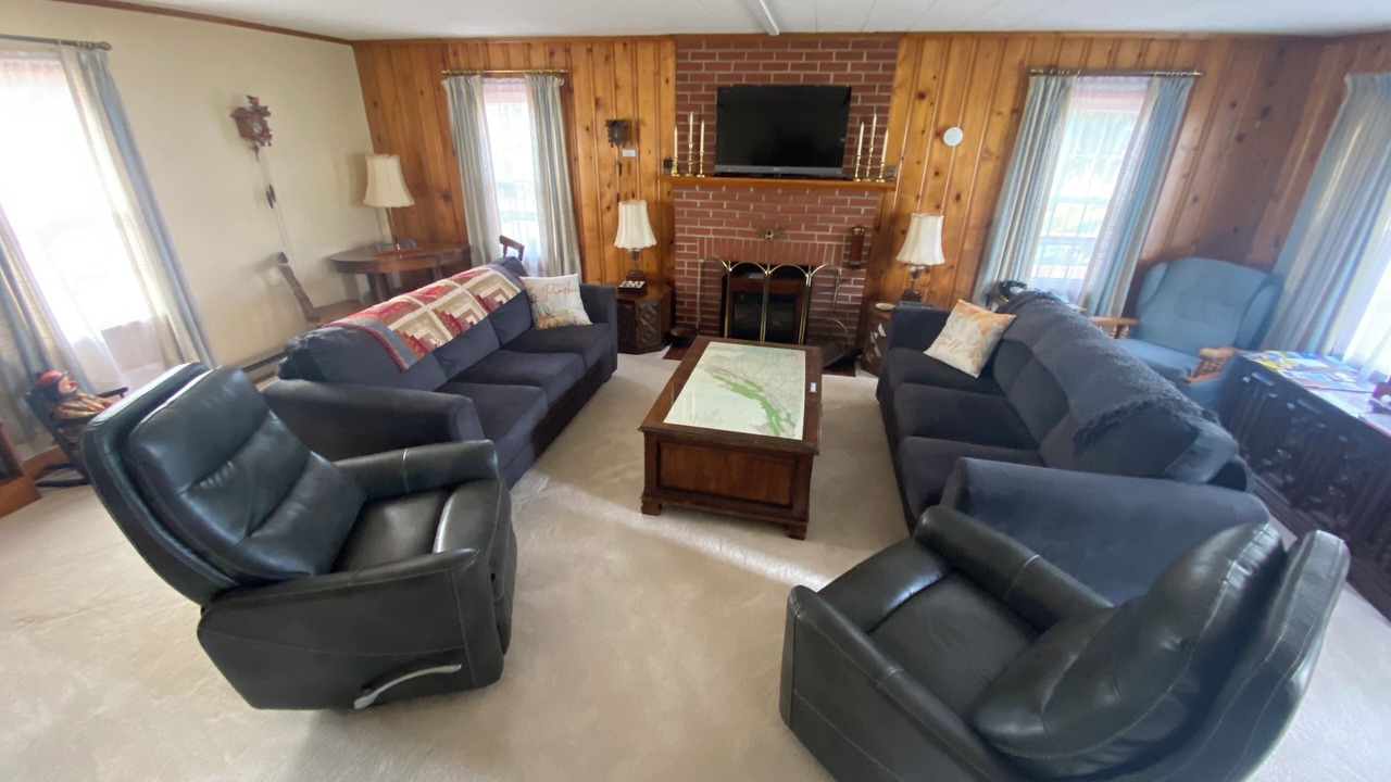 Photo of Bedroom in Rockbridge Baths