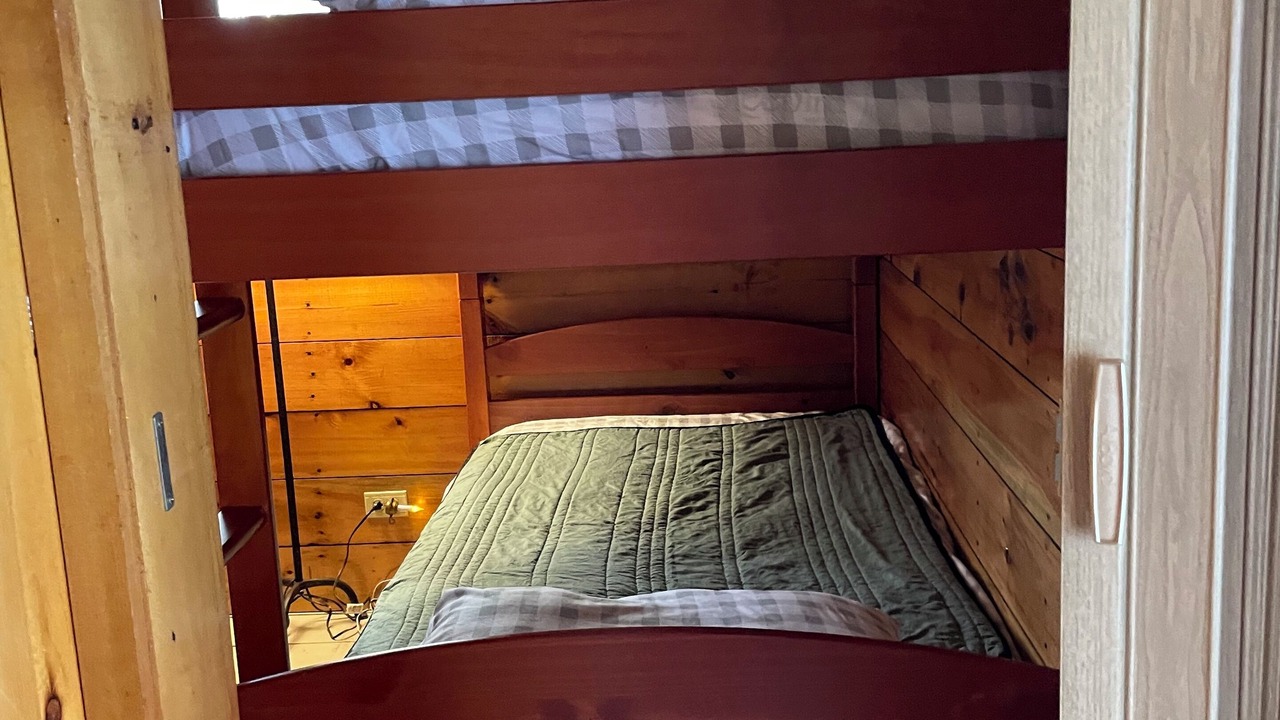 Photo of Bedroom in Indian Lake