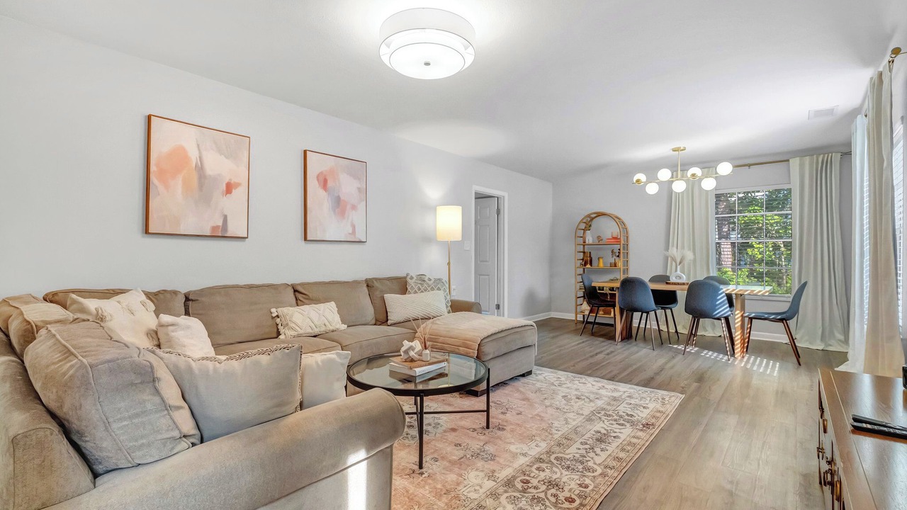 Photo of Livingroom in Tallahassee