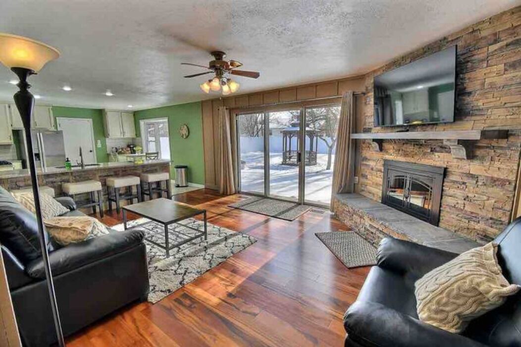 Photo of Livingroom in Lafayette