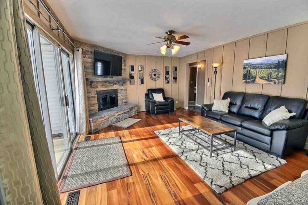 Photo of Livingroom in Lafayette