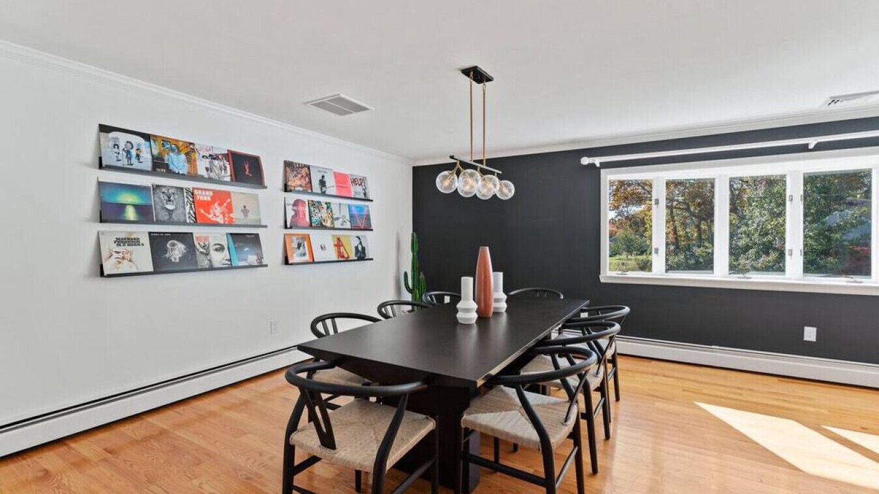 Photo of Bedroom in West Yarmouth