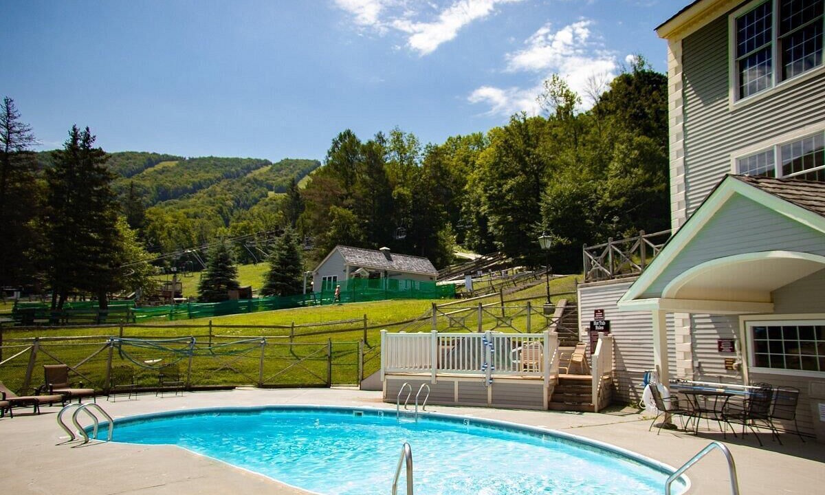 Photo of Outdoor in Hancock