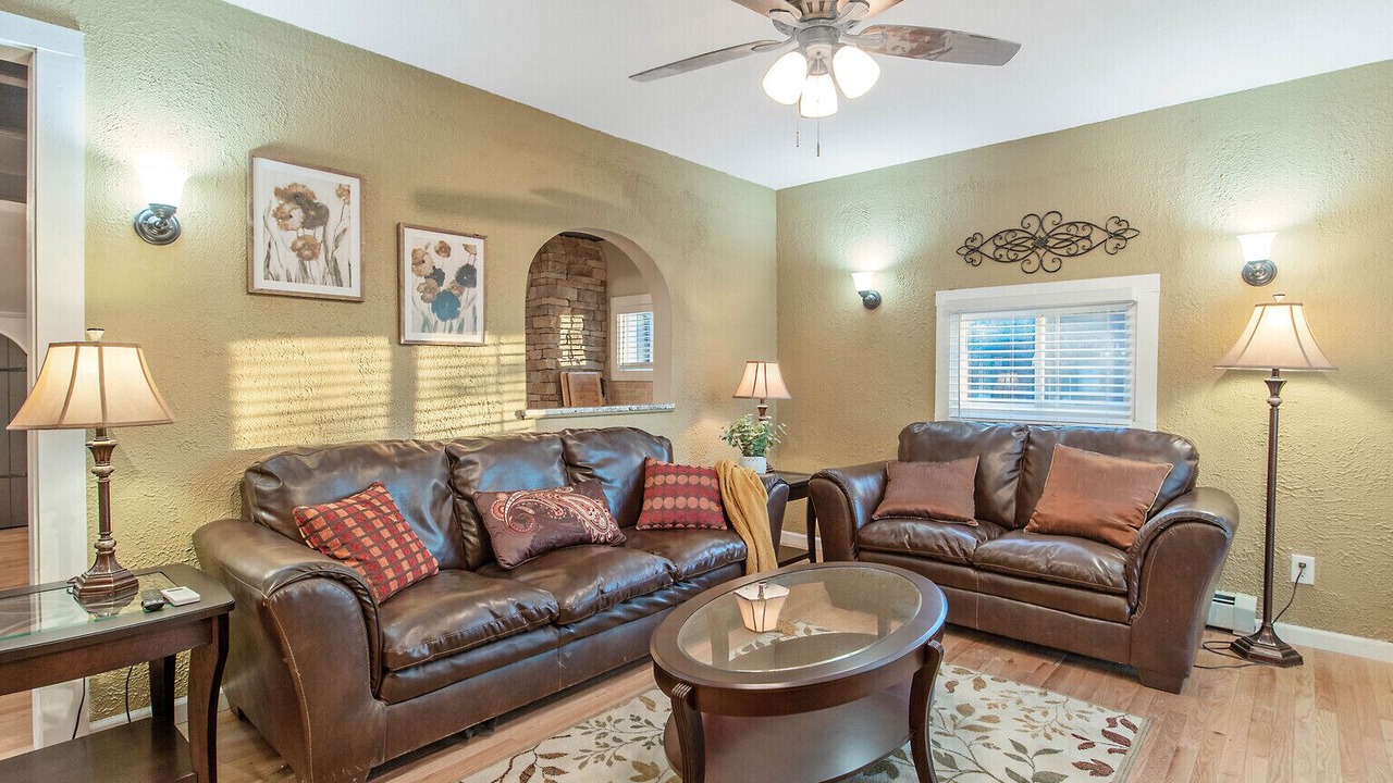 Photo of Livingroom in Fayetteville
