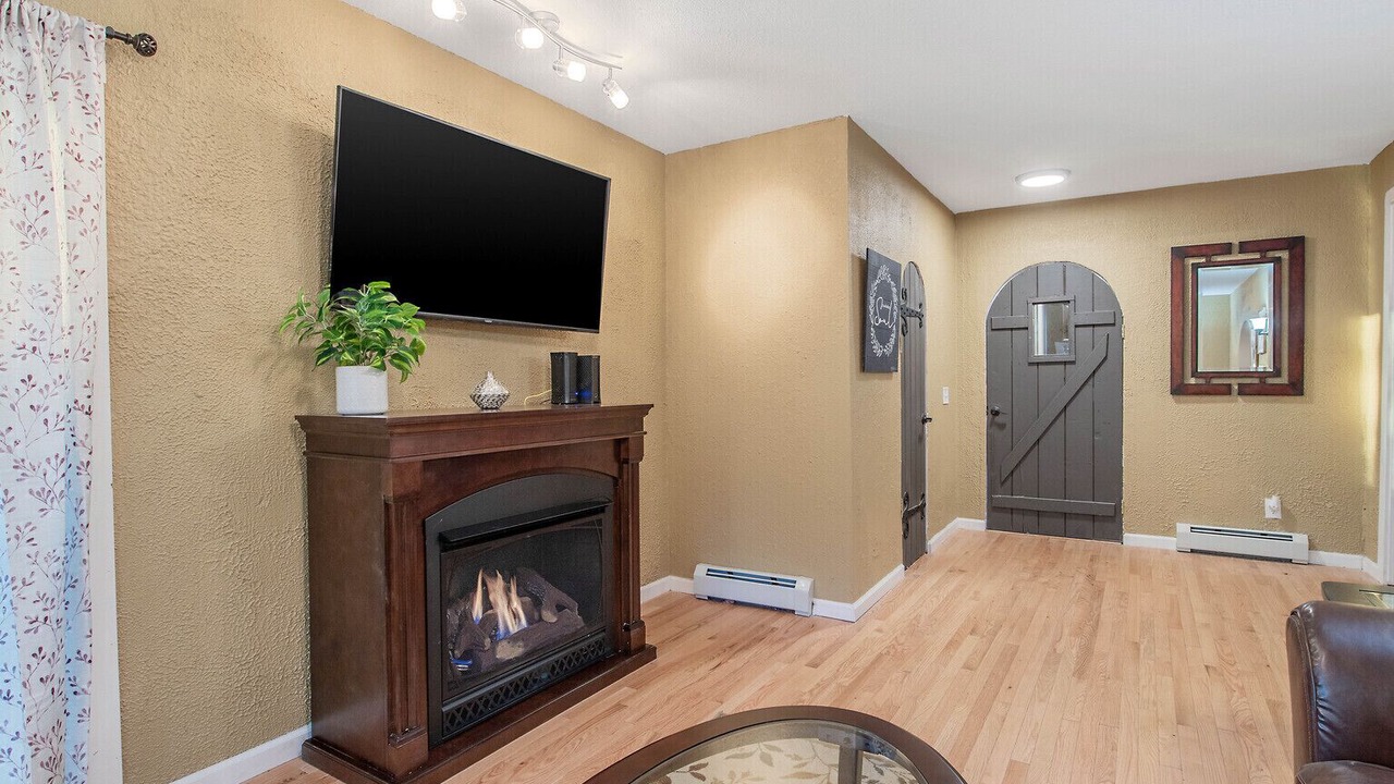 Photo of Livingroom in Fayetteville