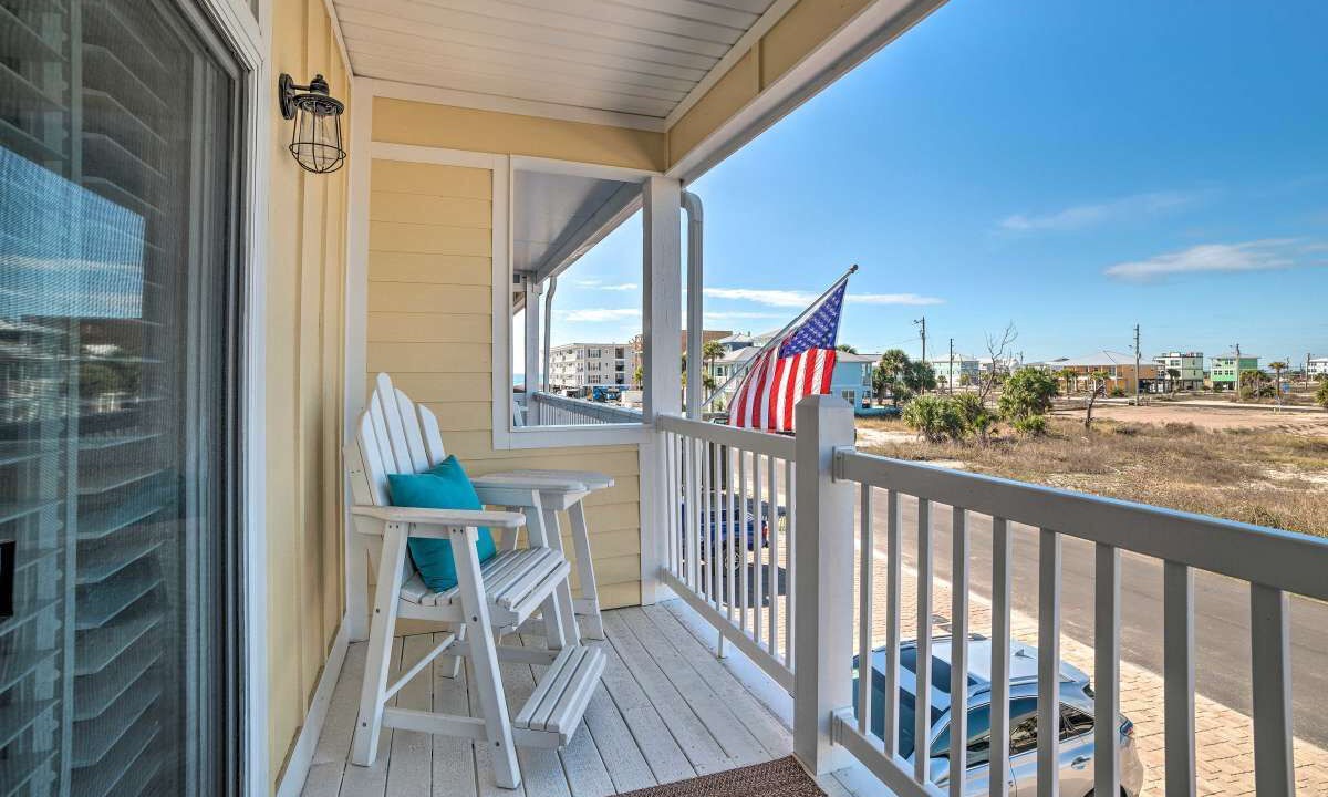 Photo of Patio Balcony in Mexico Beach