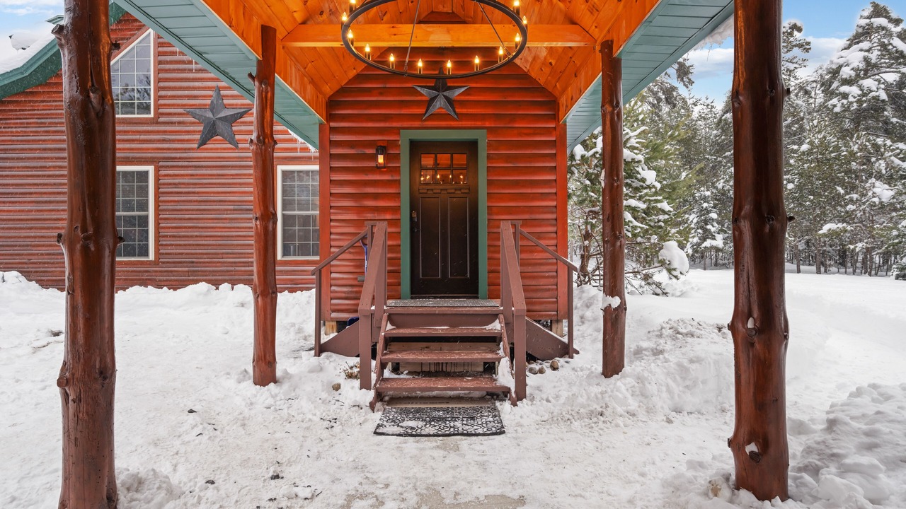 Photo of Patio Balcony in Boonville