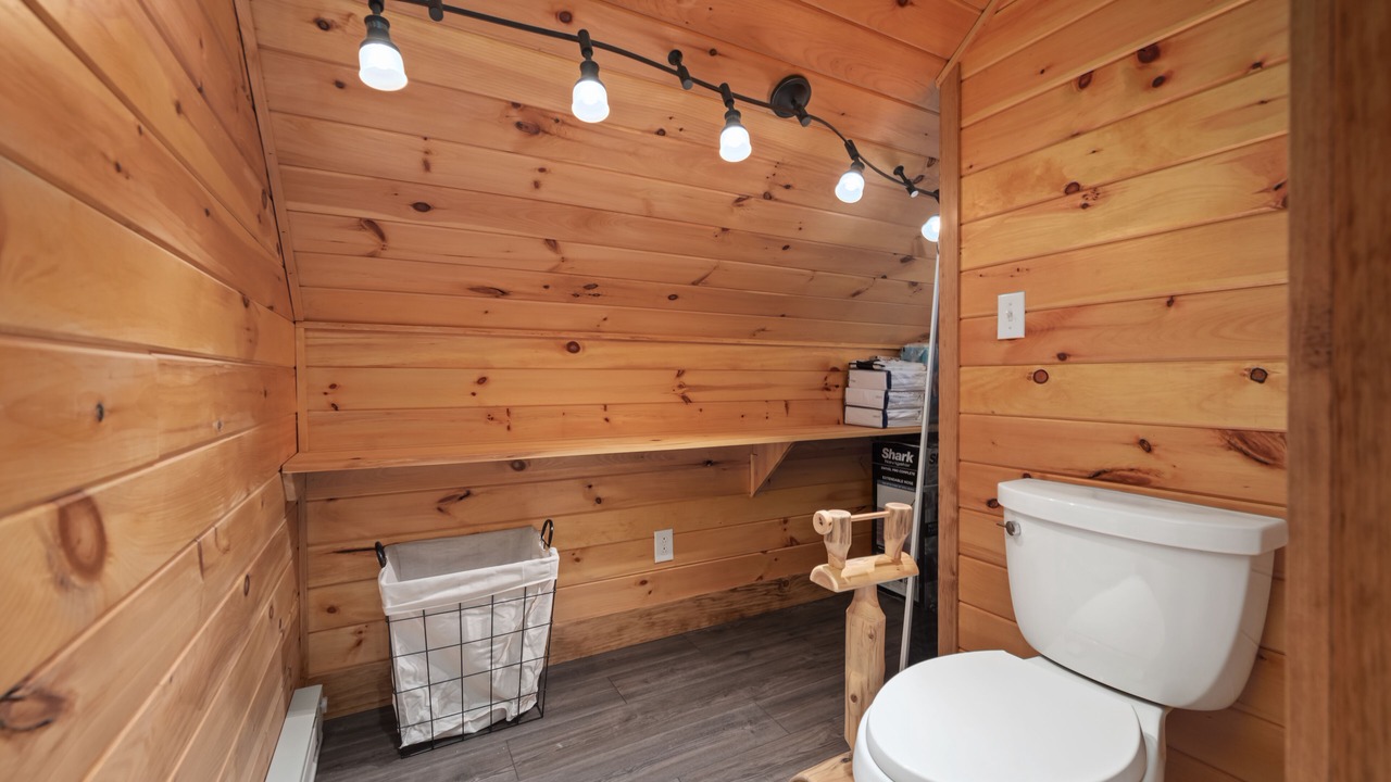 Photo of Bathroom in Boonville