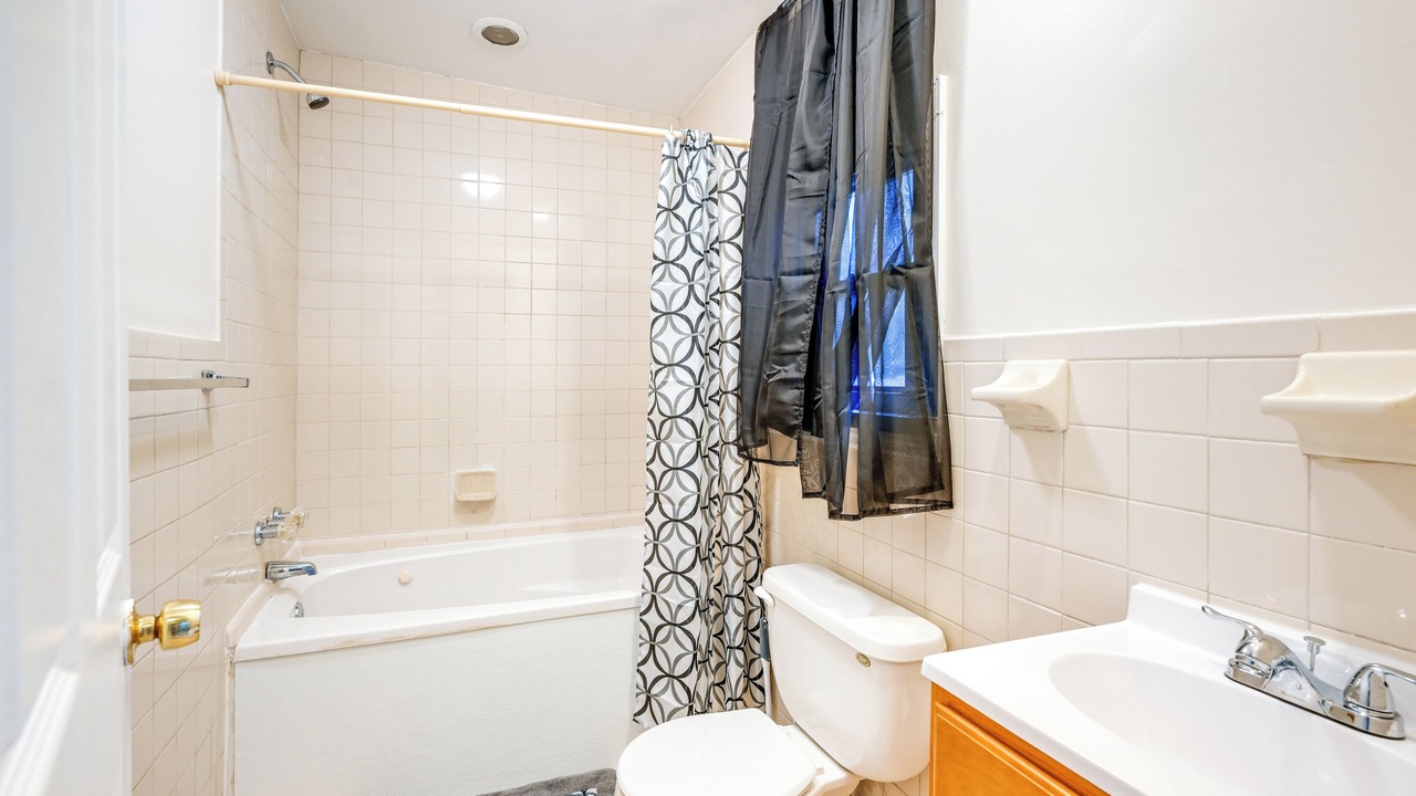 Photo of Bathroom in Freeport