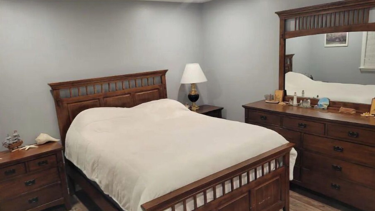 Photo of Bedroom in Glens Falls