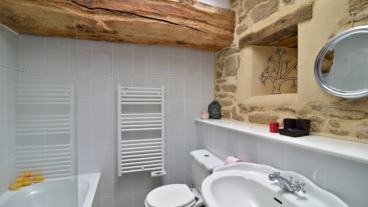 Photo of Bathroom in Plumaudan