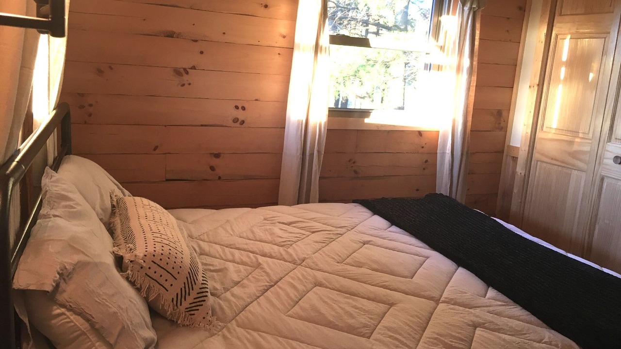 Photo of Bedroom in Goshen