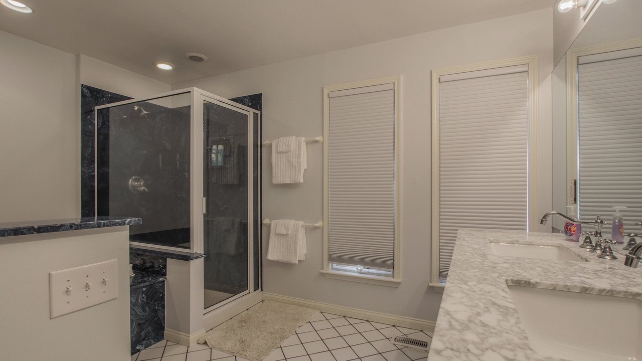 Photo of Bathroom in Pike
