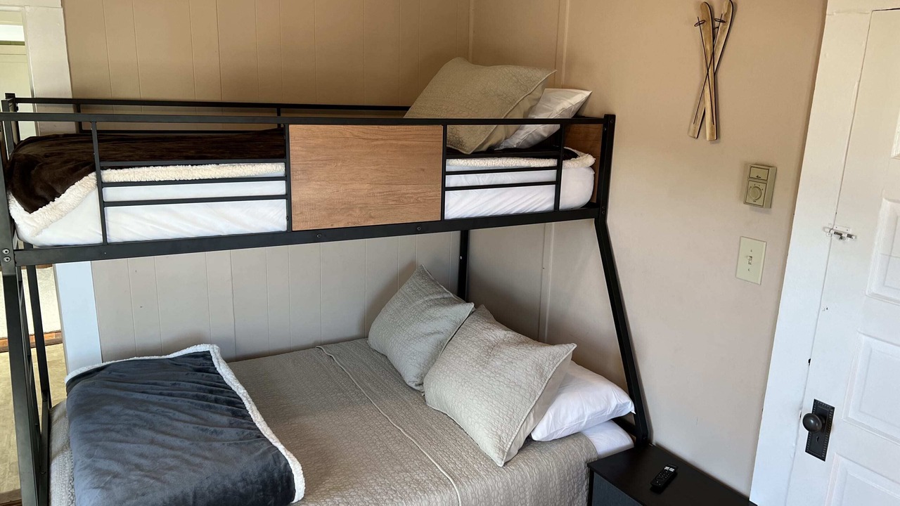 Photo of Bedroom in North Creek