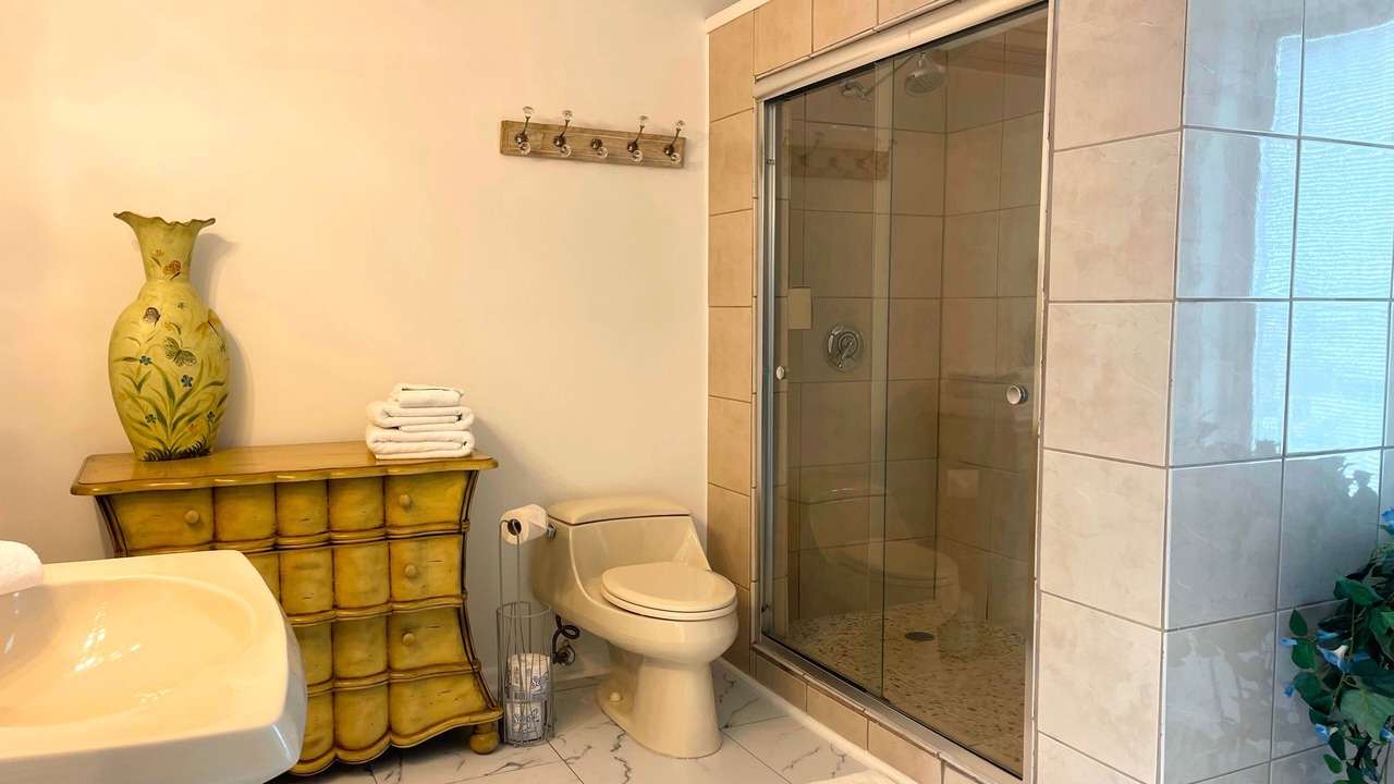 Photo of Bathroom in Little Nahant