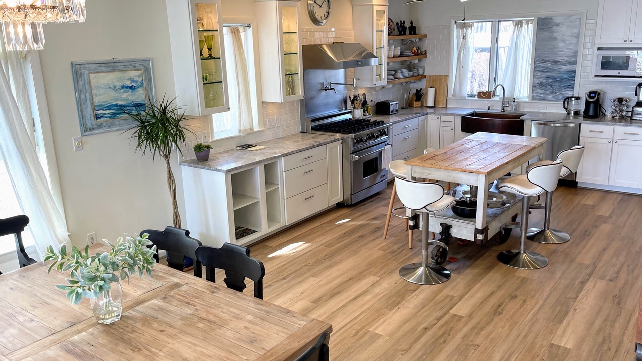 Photo of Kitchen in Prides Crossing