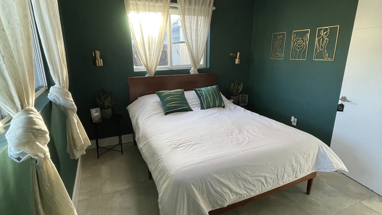 Photo of Bedroom in Davie