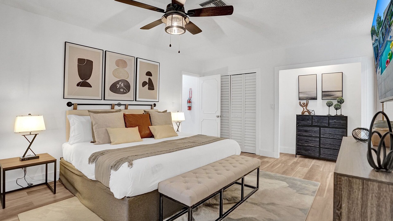 Photo of Bedroom in Davie