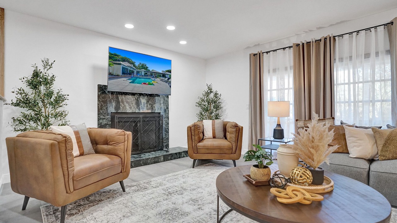 Photo of Livingroom in Davie