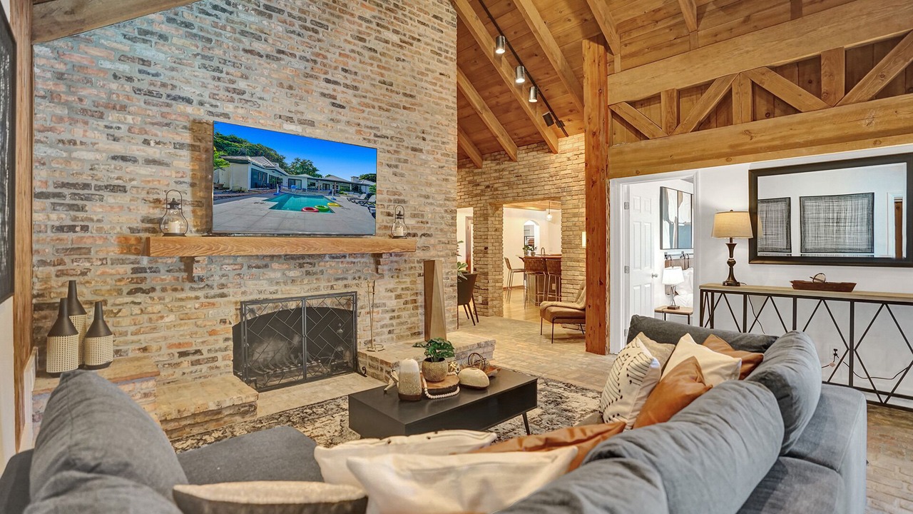 Photo of Livingroom in Davie