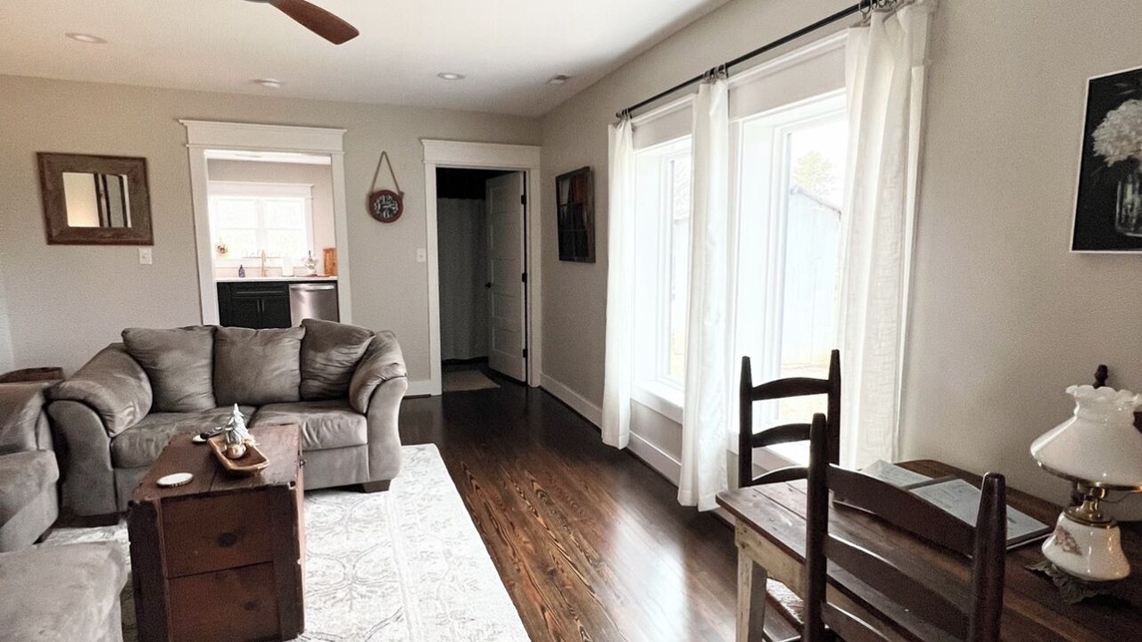 Photo of Livingroom in Bedford