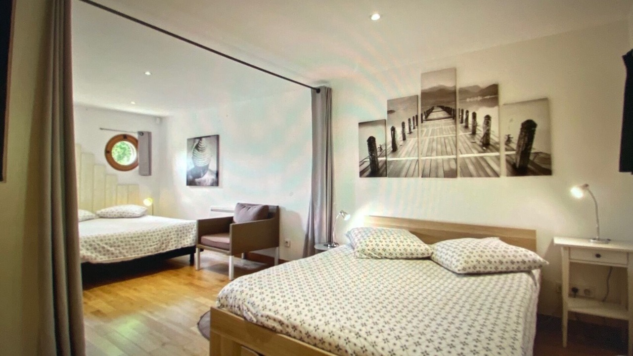 Photo of Bedroom in Saint-Michel-en-Greve