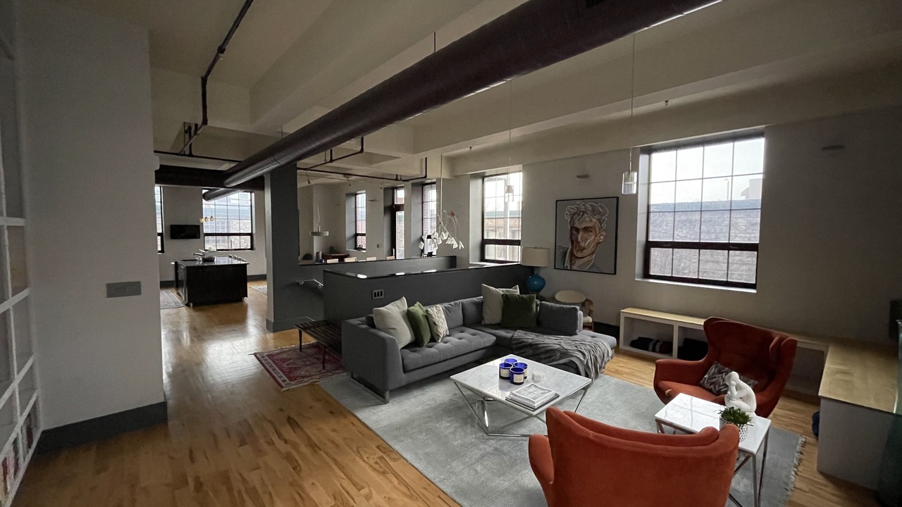 Photo of Livingroom in Downtown