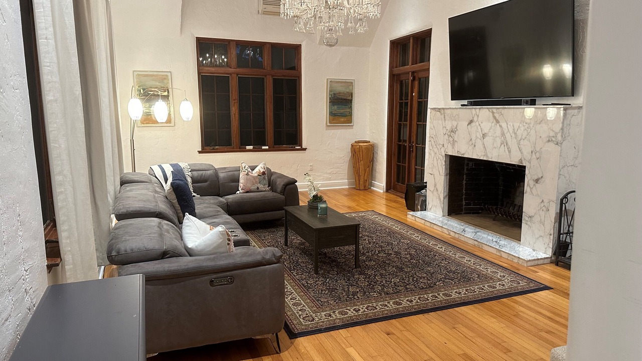 Photo of Livingroom in Northeast Miami