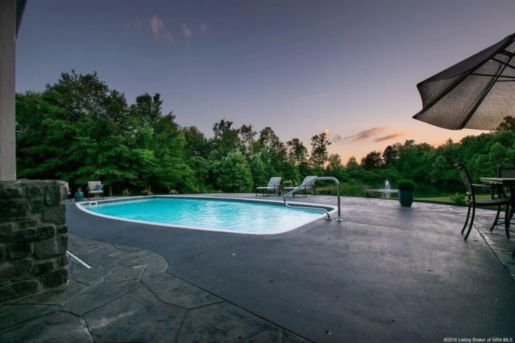 Photo of Outdoor in Charlestown