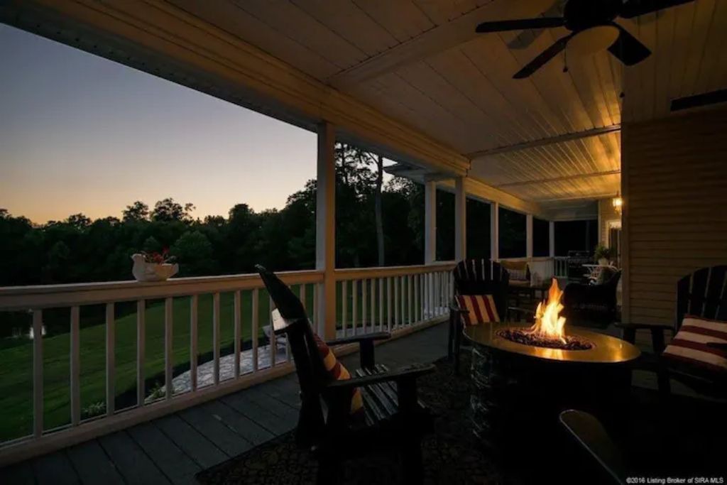 Photo of Patio Balcony in Charlestown